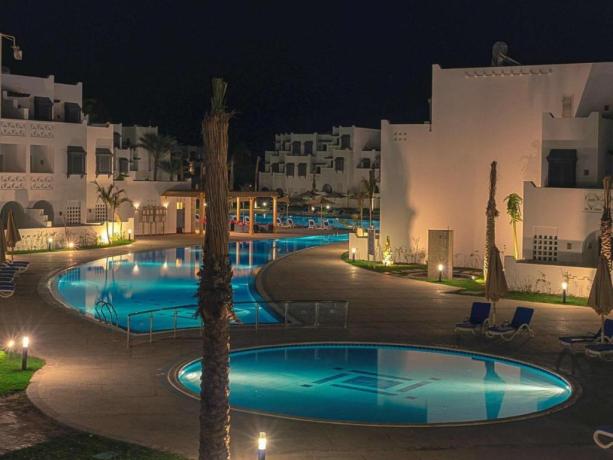 Villaggio con Piscine ad Hurghada fronte Mare 
