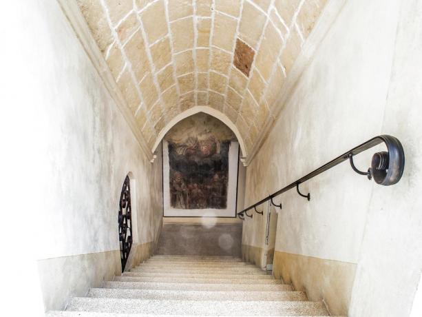 Hotel con eleganti affreschi in Puglia