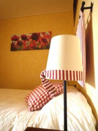 Letto matrimoniale in appartamento
