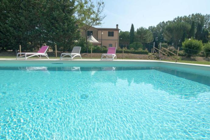 Agriturismo con Piscina Attrezzata: Giochi Bambini 