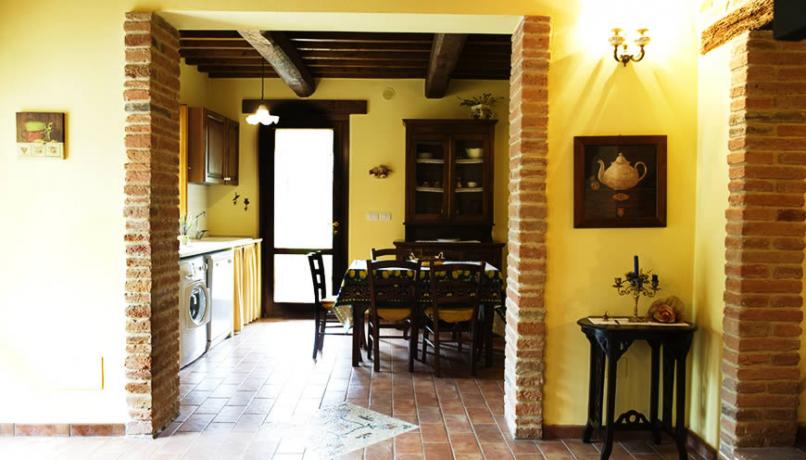 Cucina Cascina con angolo cottura vicino al Trasimeno 