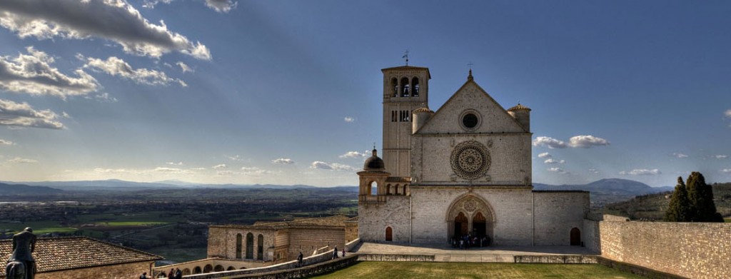 Assisi vicino casale del Medioevo 