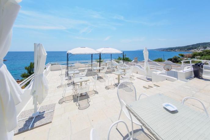 Ristorante-terrazza panoramica Hotel Castro-marina Puglia 