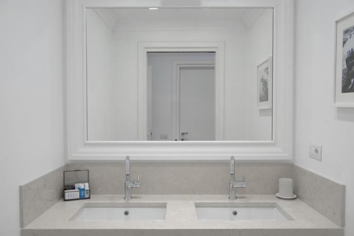 Bagno suite hotel vicino Albenga