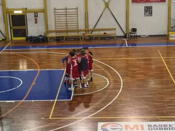Hotel con campo Basket-Pallavolo per ritiro Sportivo