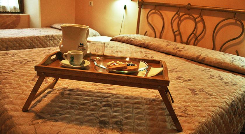 Camera con prima colazione ideale per coppie