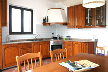 Cucina attrezzata per soggiorni a Pavia