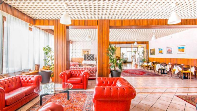 Hotel 3 stelle Dolomiti pensione completa buffet 