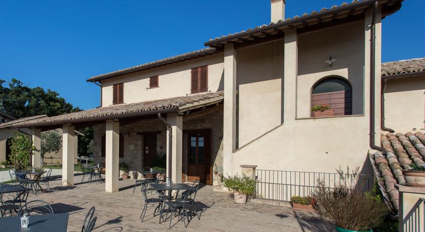 Agriturismo con parco immerso nel verde