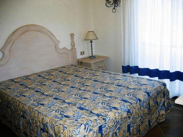Camera matrimoniale appartamento residence ad Arzachena