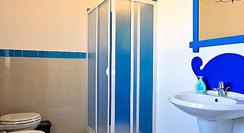 Bagno in Camera Masseria con Piscina