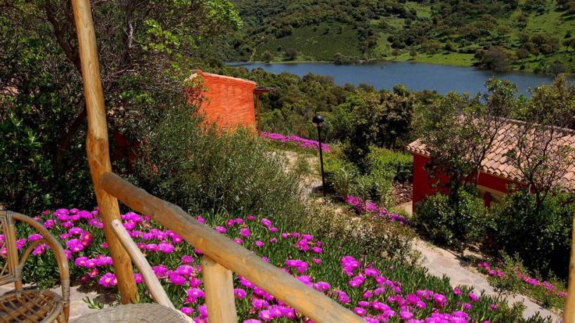 Vista Lago Lisca Resort4Stelle vicino Costa Smeralda