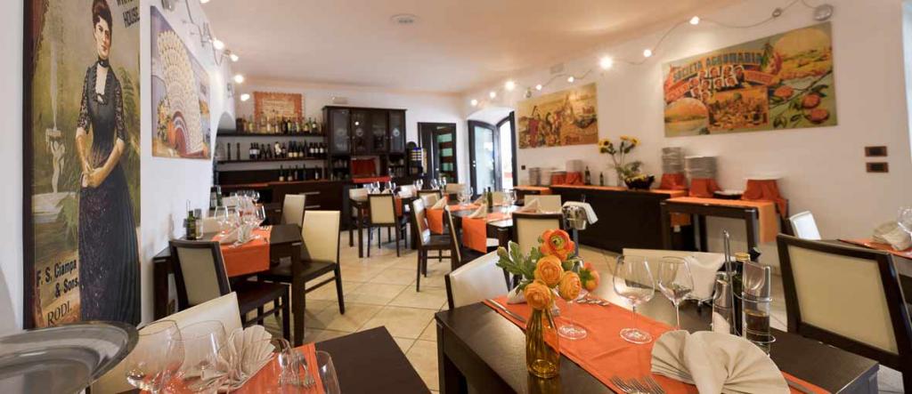 Hotel con Ristorante vicino al Mare di Rodi