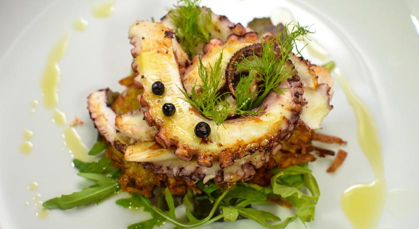 Piatto di pesce - hotel vicino Reggia Caserta
