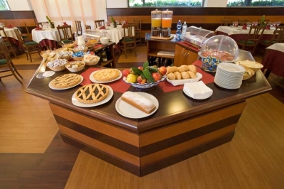 Colazione a buffet, Hotel ideale per famiglie 