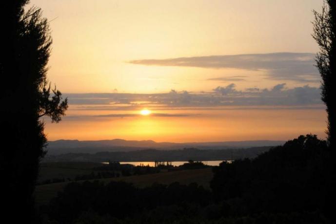 Villa vista Lago Trasimeno per gruppi e famiglie