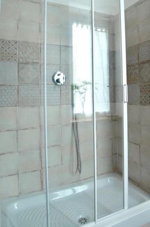 Doccia nel bagno affittacamere a Genzano di Roma