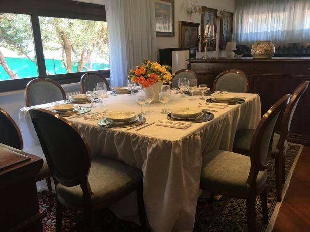 Villa vacanze con tavolo 8persone perugia-umbria 