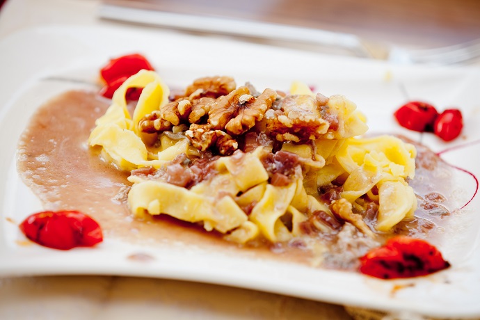 Dimora Padronale con Camere ed Appartamenti
