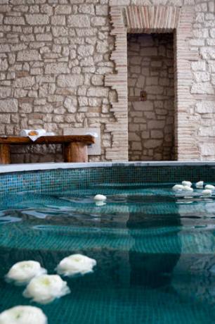 Relais con Piscina idromassaggio interna