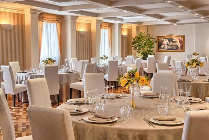 Sala Ristorante Hotel Maria 4 Stelle