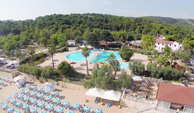 Villaggio Vacanze con Appartamenti e Bungalow con Piscina - CM Village