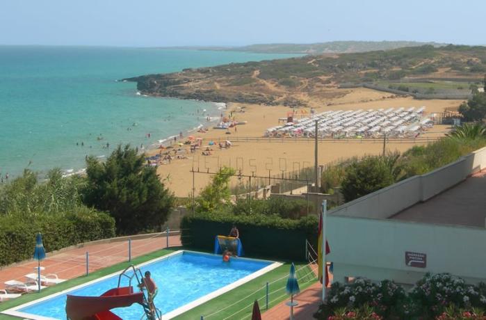 Villaggio Noto Fronte mare con piscina-spiaggia privata 