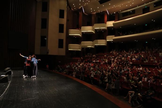 Fabio Lepore: in tour in Cina 2018 (Lezioni-canto-individuali)
