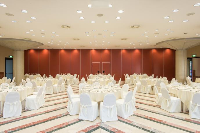 Hotel congressi a Rende, piscina, solarium, ristorante