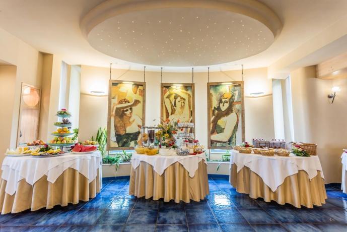 Abbondanti colazioni a Buffet resort a Capo Vaticano
