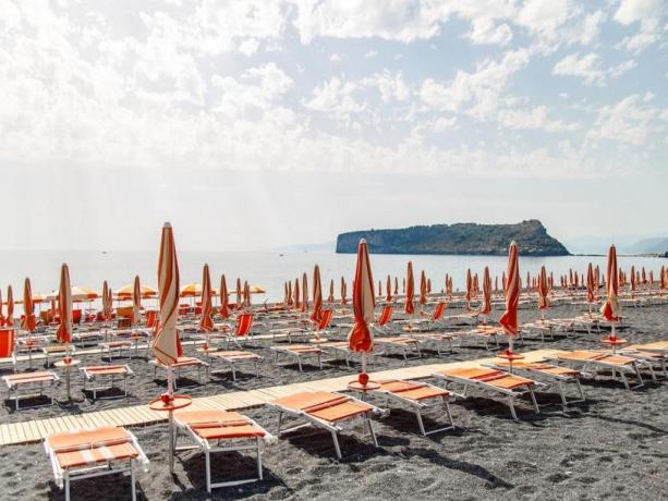 Residence con Spiaggia Privata San Nicola 