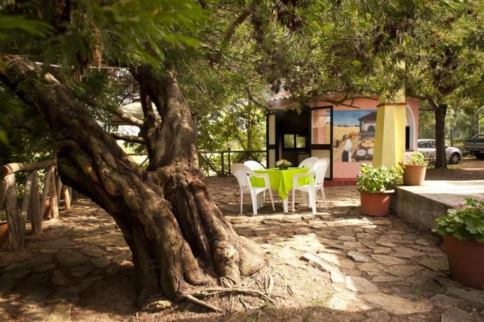Agriturismo con grande cortile a Nuoro
