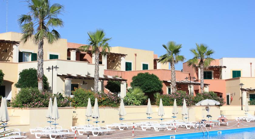 Hotel Residence con Piscina Bar Ristorante Salento