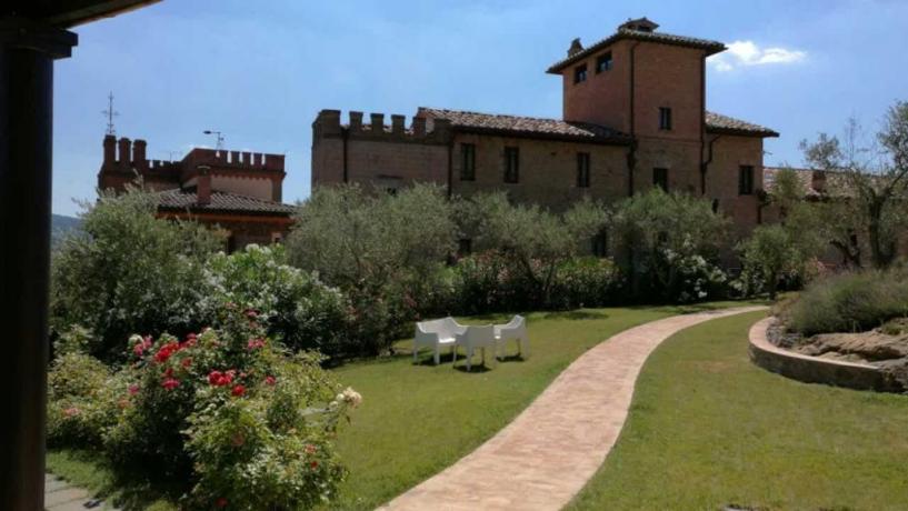 Hotel 3 Stelle ad Assisi con Ampio Giardino 