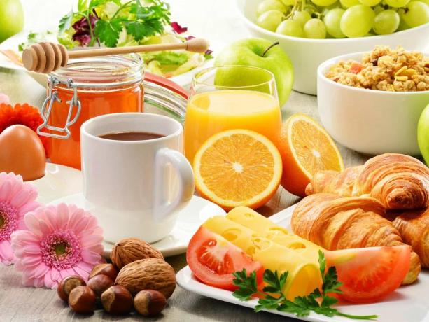 Colazione abbondante in Hotel a Tropea