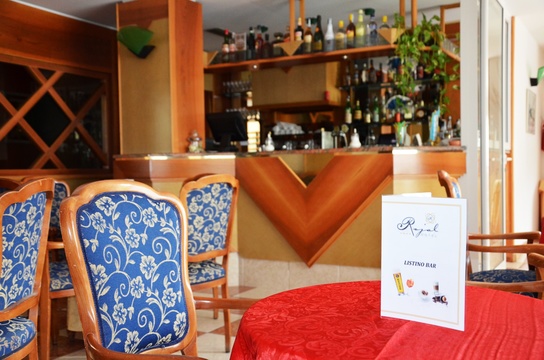 Bar hotel e piscina
