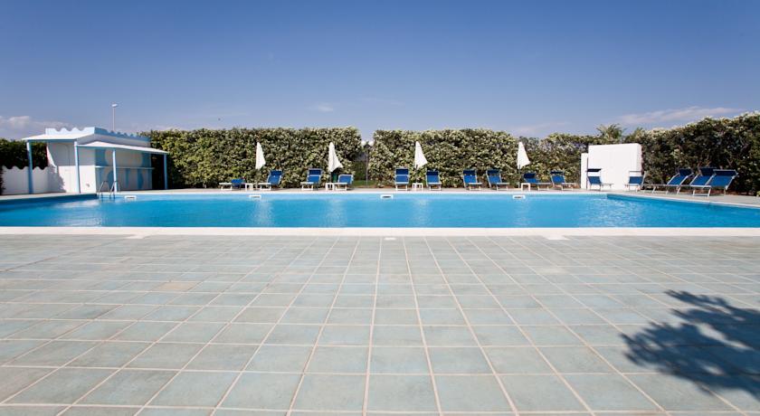 Piscina Campi Sportivi vicino Mare Scoglitti