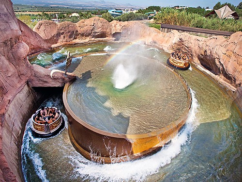 Gommoni di Crocodile Rapids al Parco Etnaland