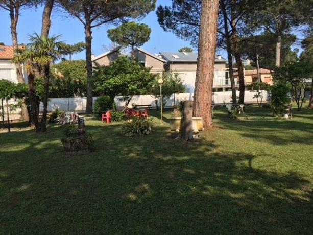 Enorme parco verde Hotel a Milano Marittima