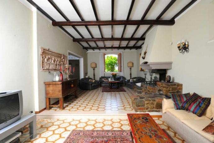 Villa-Vacanza con Ampio soggiorno con Camino