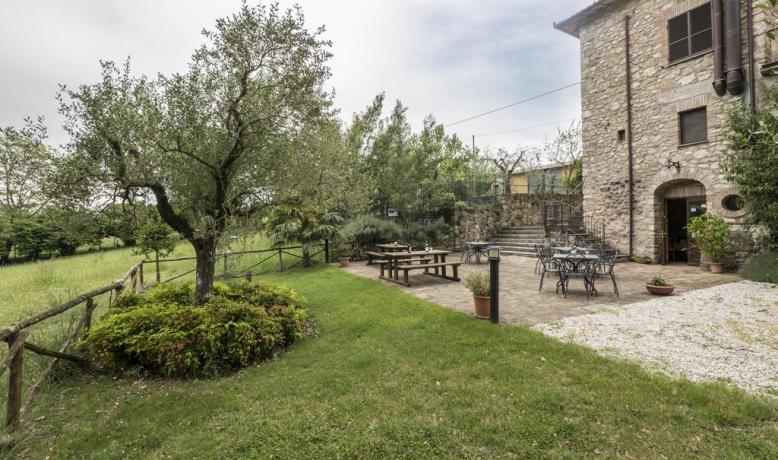 Casale e Camere in Agriturismo vicino Todi - Il Rifugio