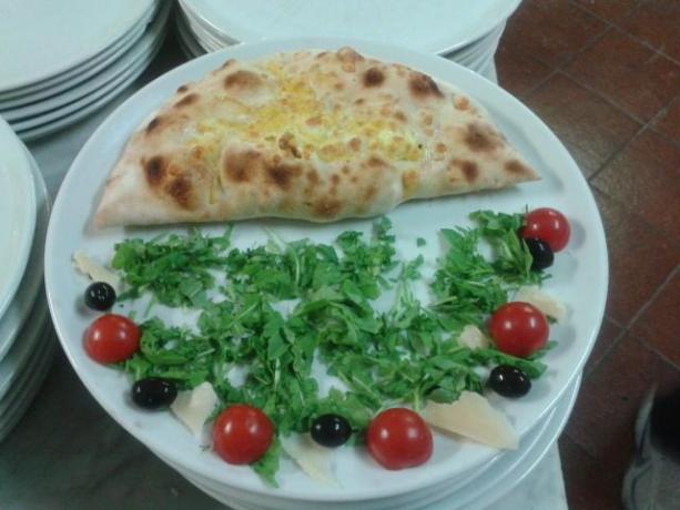 agriturismo con ristorante pizzeria, roma