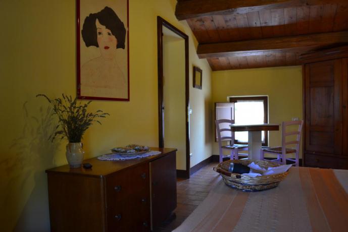 Agriturismo vicino perugia con travi in legno