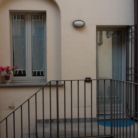 Ingresso appartamenti in affitto B&B Bergamo