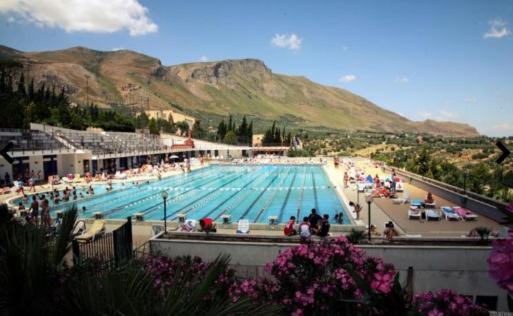 Trabia Village con Piscina vista Montagna 