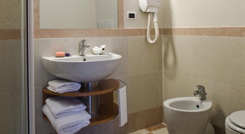 Bagno Privato in Camera Wifi Tv a Bra