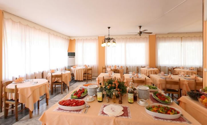 Ristorante interno hotel vicino Savona