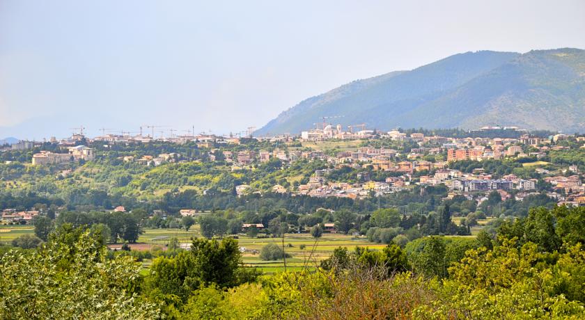Ceramanico Terme a 49 km