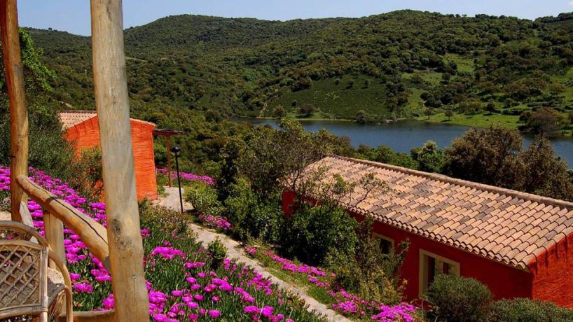 Lago Liscia vicinissimo Costa Smeralda vacanze in Resort4Stelle
