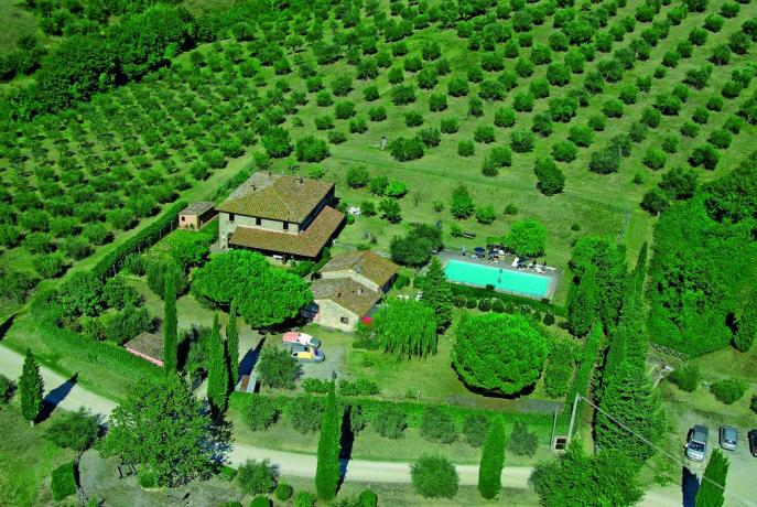 Villa con piscina nel cuore verde dell'Umbria